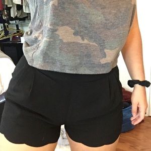 Tobi scalloped shorts